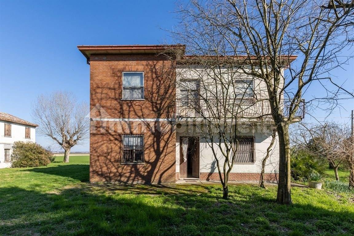 4 Schlafzimmer Haus in Bagnacavallo, Italy, Nr. 15650