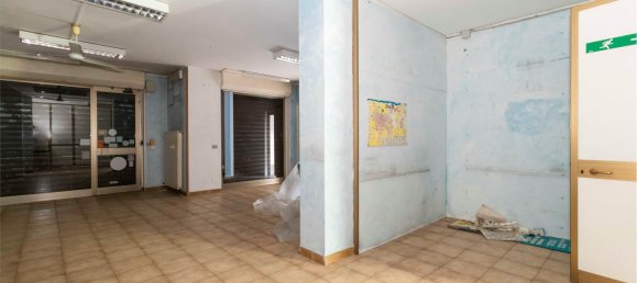 3غرفة عقار تجاري في Orbassano, Italy رقم 81765 7