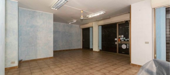 3غرفة عقار تجاري في Orbassano, Italy رقم 81765 3