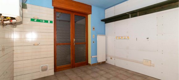 3غرفة عقار تجاري في Orbassano, Italy رقم 81765 9