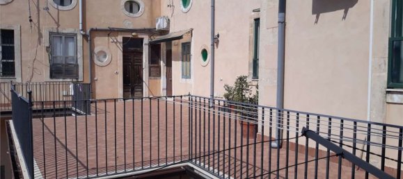 Дуплекс с 4 комнатами в Сиракузы, Италия № 246565 38