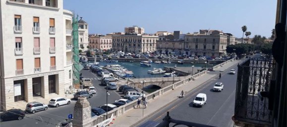 Дуплекс с 4 комнатами в Сиракузы, Италия № 246565 31