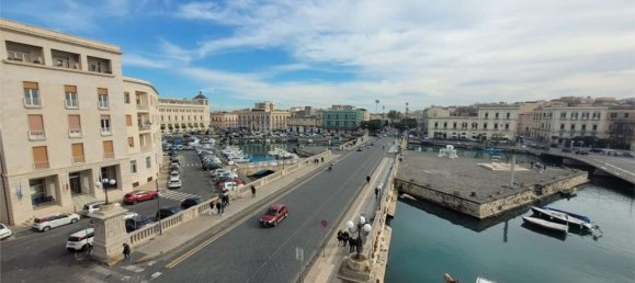 Дуплекс с 4 комнатами в Сиракузы, Италия № 246565 28