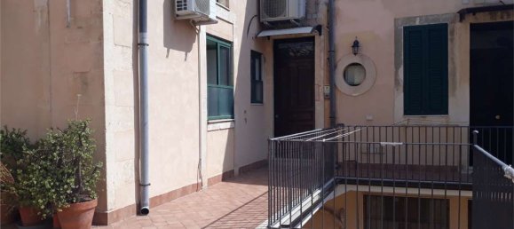 Дуплекс с 4 комнатами в Сиракузы, Италия № 246565 35