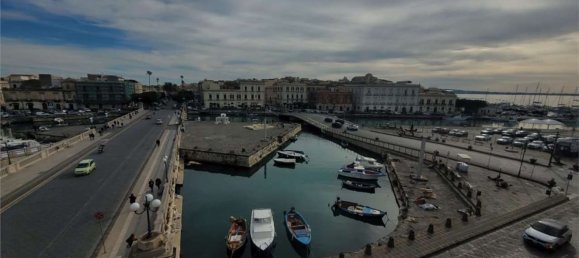 Дуплекс с 4 комнатами в Сиракузы, Италия № 246565 30