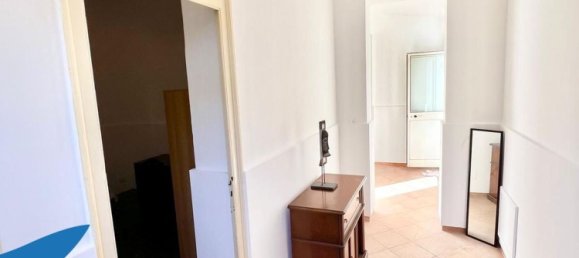 3-Zimmer Haus in Palermo, Italy, Nr. 37088 9