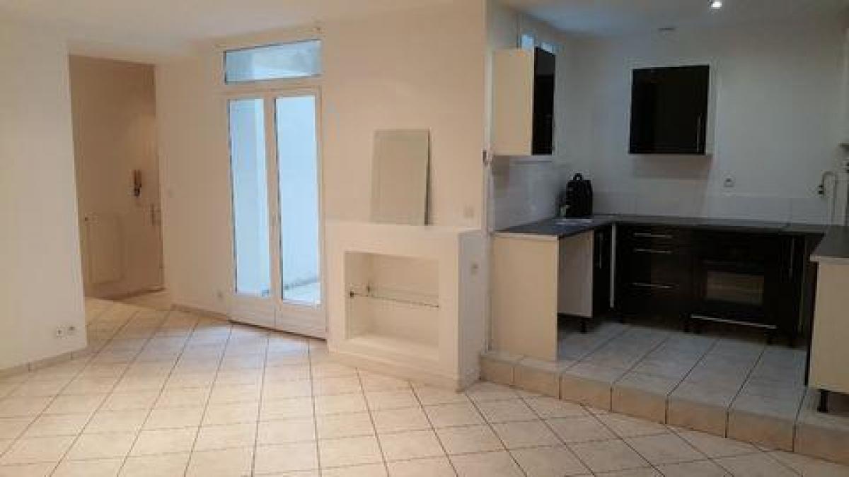 Condominio de 2 dormitorios en Vienne, France No. 24704
