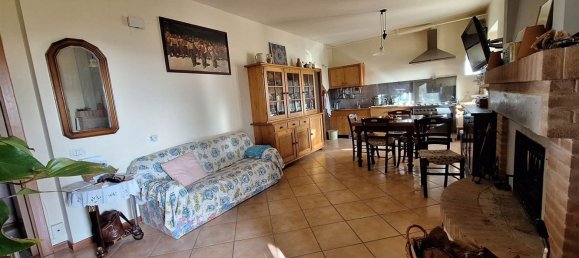 4 rooms House in San Severino Marche, Italy No. 222362 7