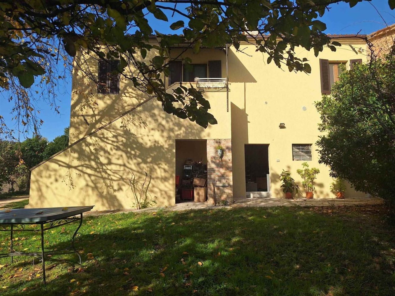 4 rooms House in San Severino Marche, Italy No. 222362