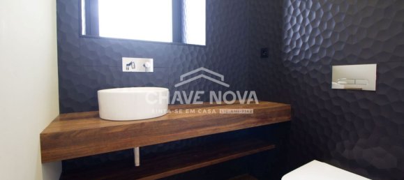 3 bedrooms House in Vila Nova de Gaia, Portugal No. 56631 8