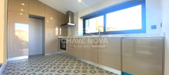 3 bedrooms House in Vila Nova de Gaia, Portugal No. 56631 14