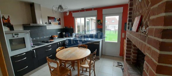 Casa de 3 dormitorios en Acq, France No. 45982 2