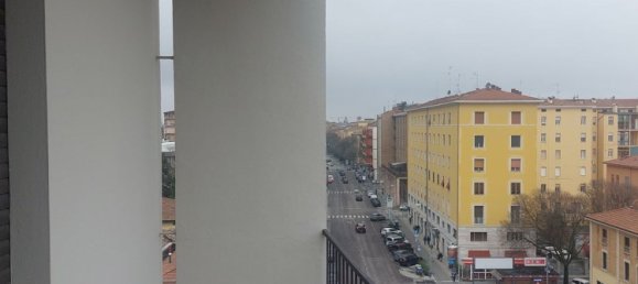 5 rooms Penthouse in Modena, Italy No. 23782 6