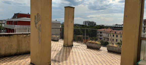 5 rooms Penthouse in Modena, Italy No. 23782 19