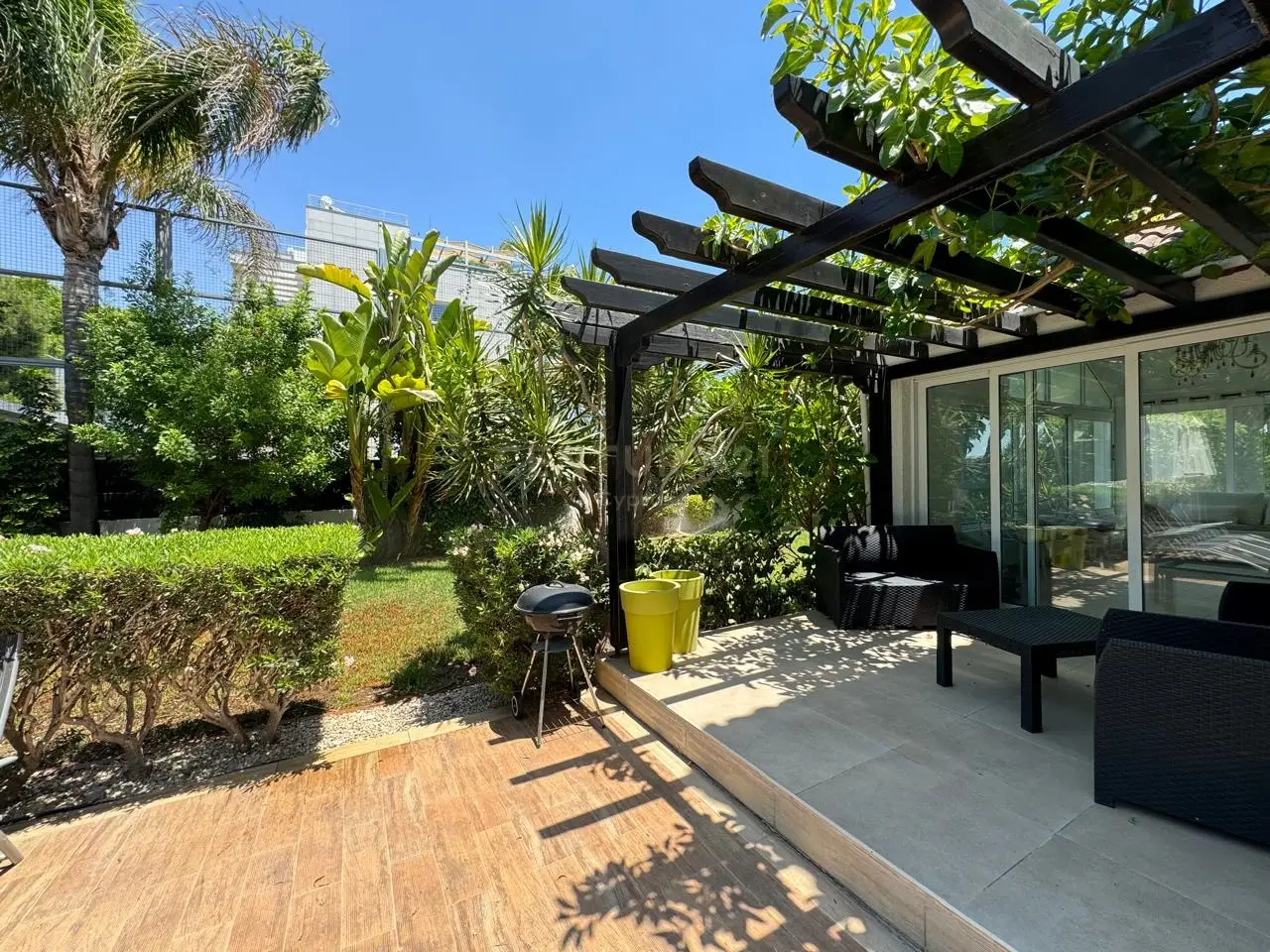 4 bedrooms Villa in Agios Athanasios, Cyprus No. 3610