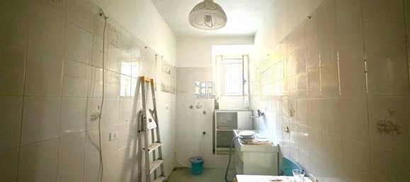 3-Zimmer Wohnung in Rome, Italy, Nr. 30281 8