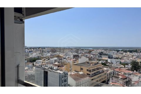 3 bedrooms Apartment in Faro, Portugal No. 351187