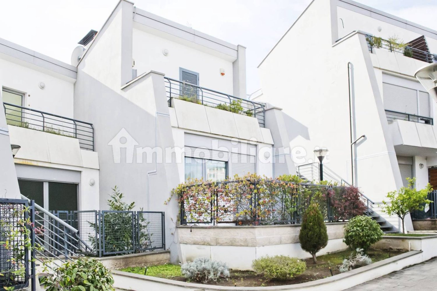 Villa de 3 dormitorios en Rome, Italy No. 207734