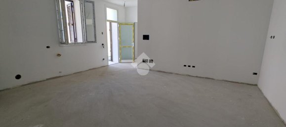 3-salle Appartement à Ravenna, Italy No. 234165 4
