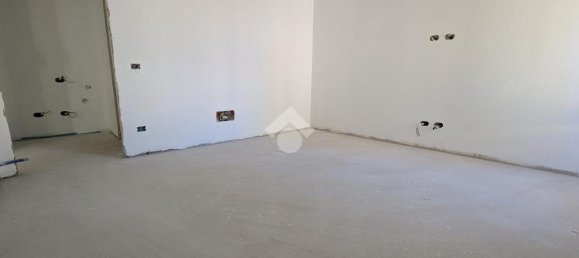 3-salle Appartement à Ravenna, Italy No. 234165 8