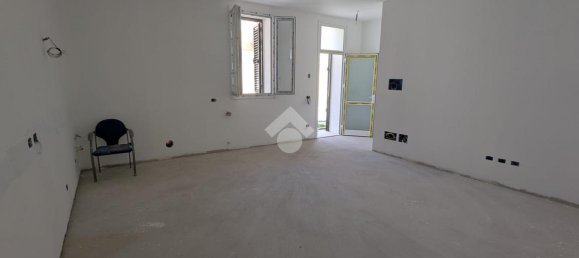 3-salle Appartement à Ravenna, Italy No. 234165 3
