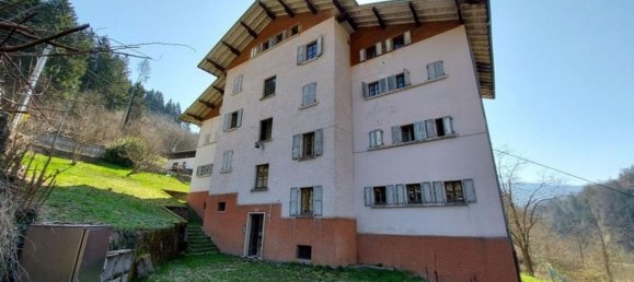 4 bedrooms Apartment in Sovramonte, Italy No. 372718 3