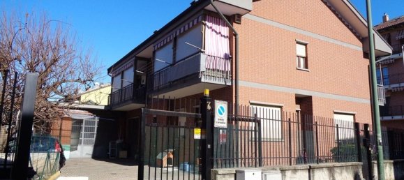 696m² Building in Turin, Italy No. 273144 3