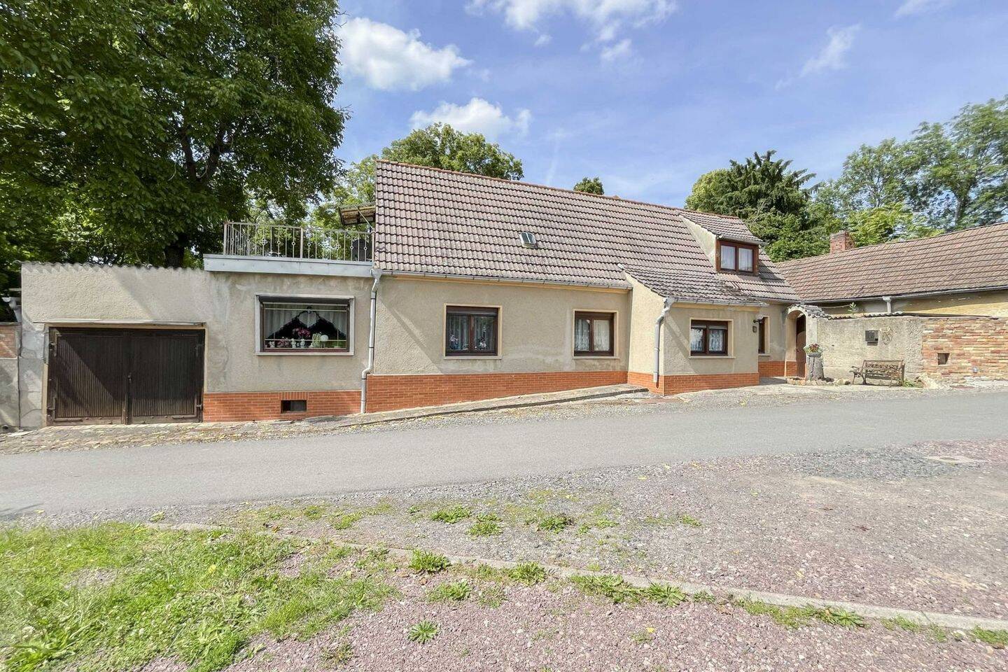 Casa de 2 dormitorios en Saalekreis, Germany No. 274307