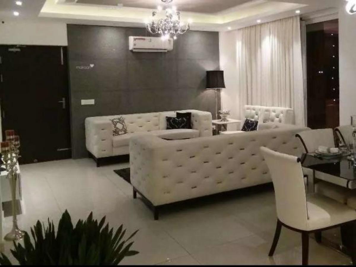 4 bedrooms House in Chandigarh, India No. 4570