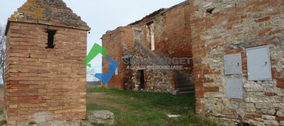 3غرفة منزل في Asciano, Italy رقم 142717 4