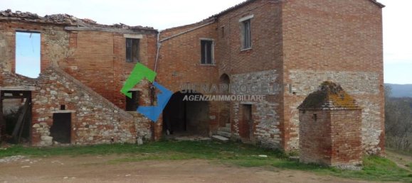 3غرفة منزل في Asciano, Italy رقم 142717 3