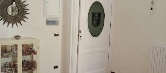 4 rooms Apartment in Naples, Italy No. 14633 27