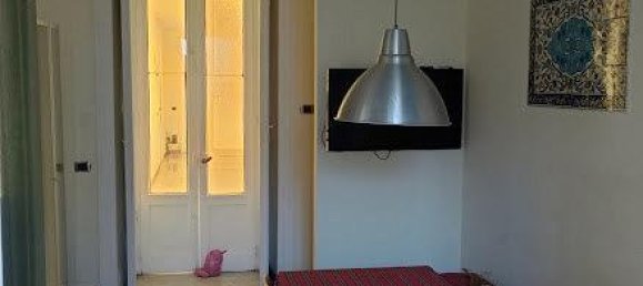 4 rooms Apartment in Naples, Italy No. 14633 2