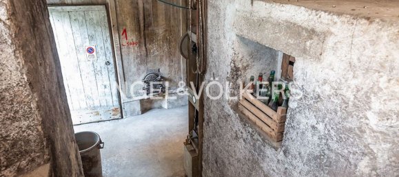 Gewerbliche Immobilie in Marino, Italy 130m², Nr. 81605 15