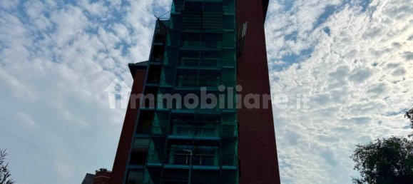 Apartamento de 2 dormitorios en Rome, Italy No. 335911 2