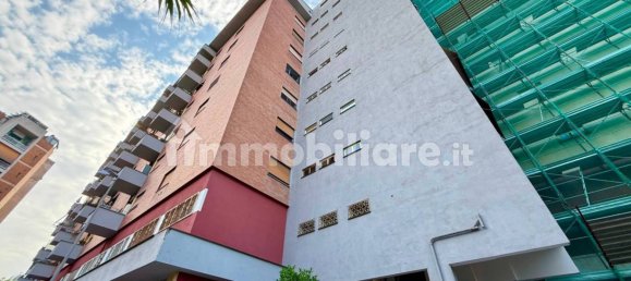 Apartamento de 2 dormitorios en Rome, Italy No. 335911 3