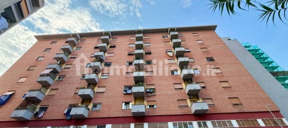 Apartamento de 2 dormitorios en Rome, Italy No. 335911 4