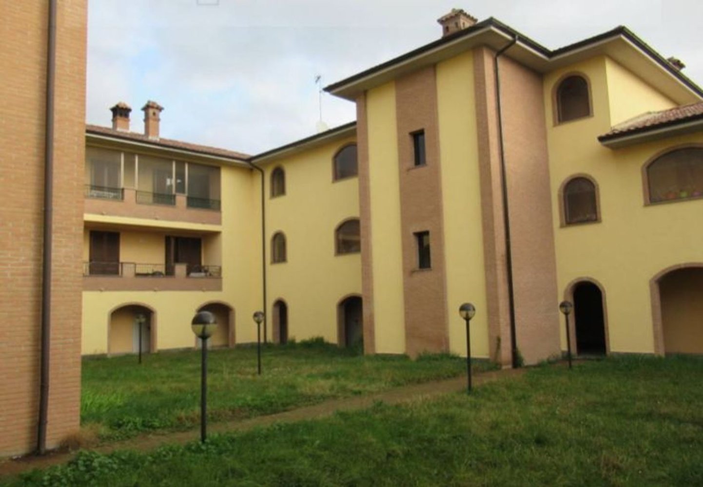 3 rooms Apartment in Battuda, Italy No. 180226