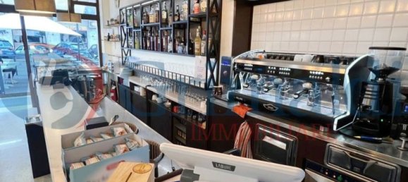 80m² Commercial property in Rome, Italy No. 380163 6