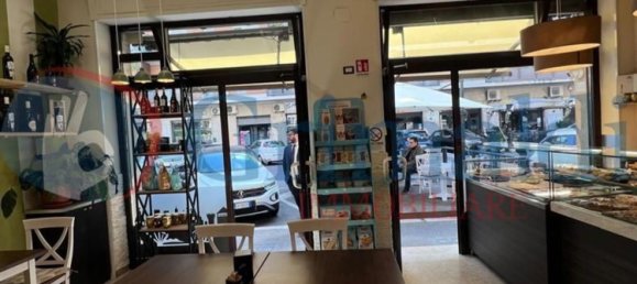 80m² Commercial property in Rome, Italy No. 380163 9