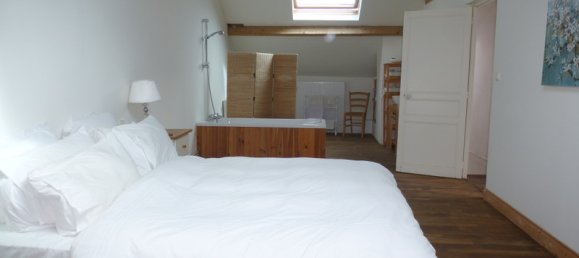 3 bedrooms House in Saint-Plantaire, France No. 93359 4