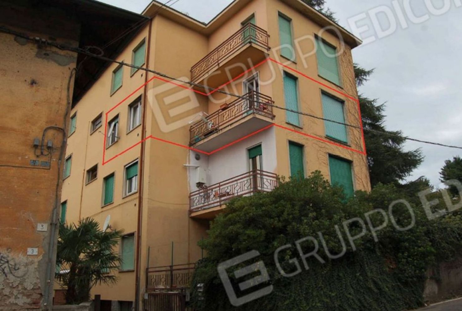 3غرفة شقة في Cassano Magnago, Italy رقم 52891