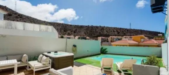 6 bedrooms Townhouse in Mogan, Spain No. 170995 3