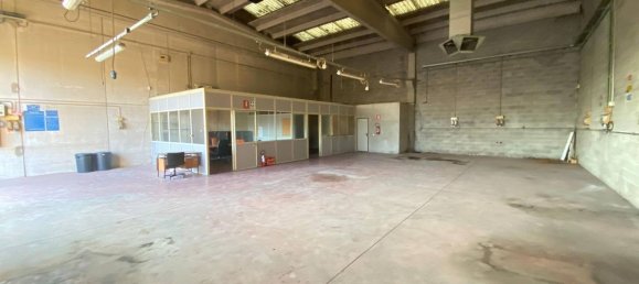 Entrepôt à Brescia, Italy 380m² No. 47059 13