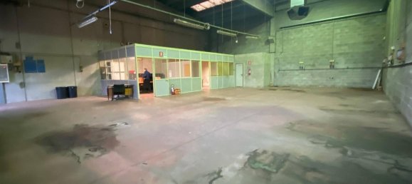 Entrepôt à Brescia, Italy 380m² No. 47059 19