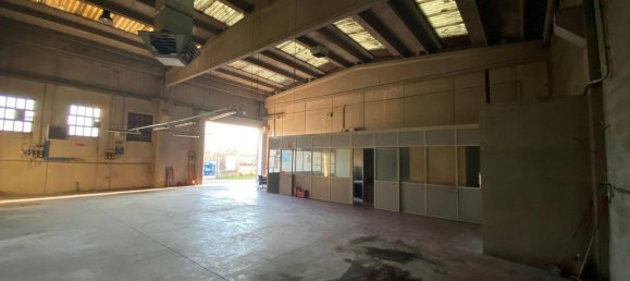 Entrepôt à Brescia, Italy 380m² No. 47059 12