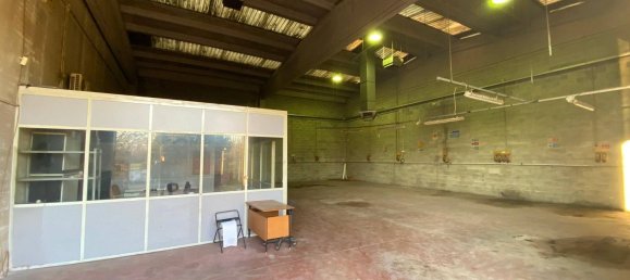 Entrepôt à Brescia, Italy 380m² No. 47059 16