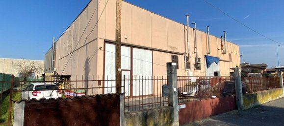 Entrepôt à Brescia, Italy 380m² No. 47059 6
