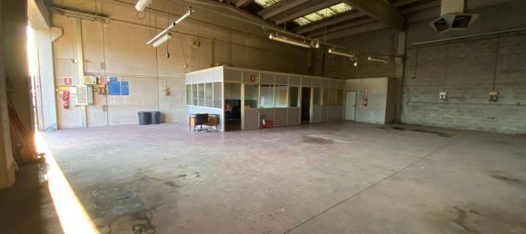 Entrepôt à Brescia, Italy 380m² No. 47059 15