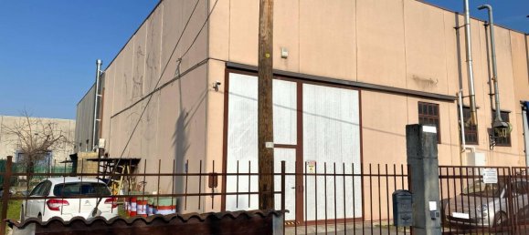 Entrepôt à Brescia, Italy 380m² No. 47059 24